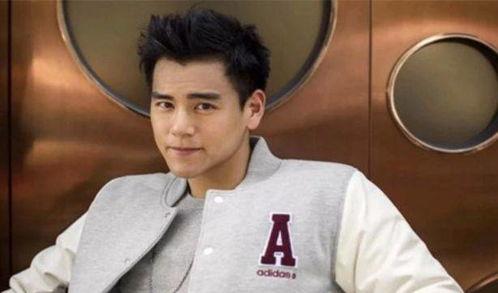 娱乐圈男神最新爆料,揭秘明星背后的惊人真相！