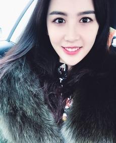 直播爆料校花视频,校花惊艳瞬间，视频曝光引网友热议  第3张