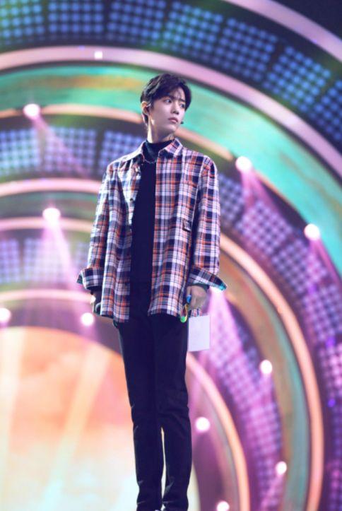 肖战吃瓜娱乐圈视频,揭秘明星幕后故事  第2张 肖战吃瓜娱乐圈视频,揭秘明星幕后故事  第2张