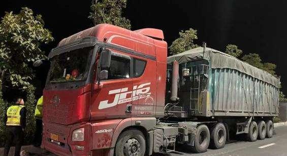 美媒爆料卡车夫妻视频在线观看,美媒爆料的真实在线观看视频  第2张 美媒爆料卡车夫妻视频在线观看,美媒爆料的真实在线观看视频  第2张